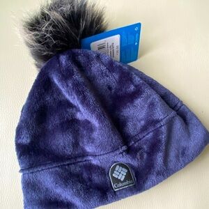 COLUMBIA beanie